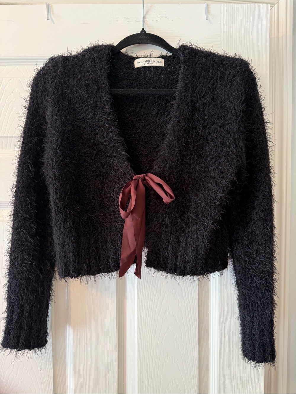NATURAL LIFE Black Fuzzy Cropped Cardigan with Burgundy Tie